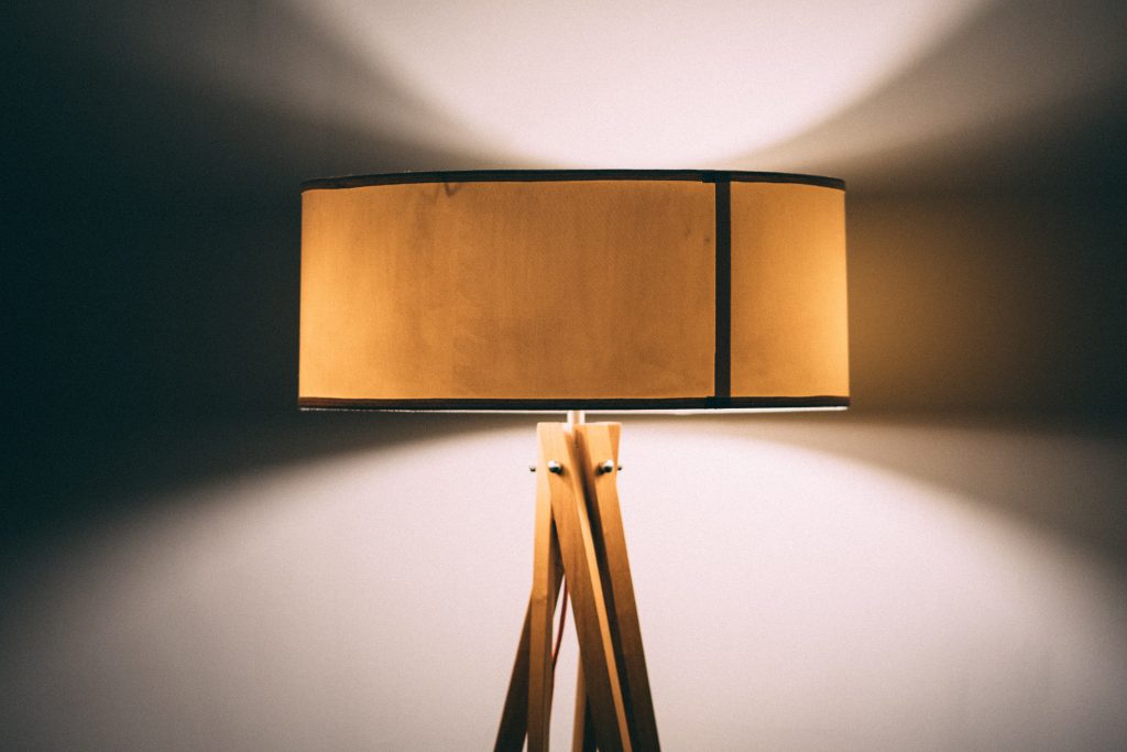 tips jual lampu hias online
