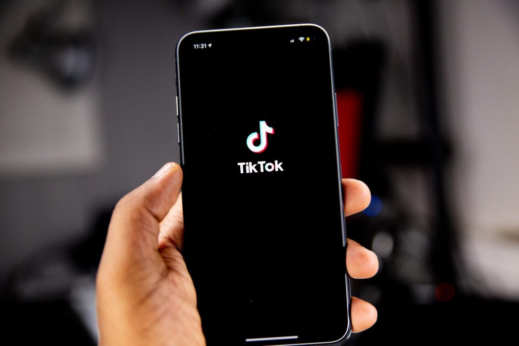 cara download video di TikTok lewat HP