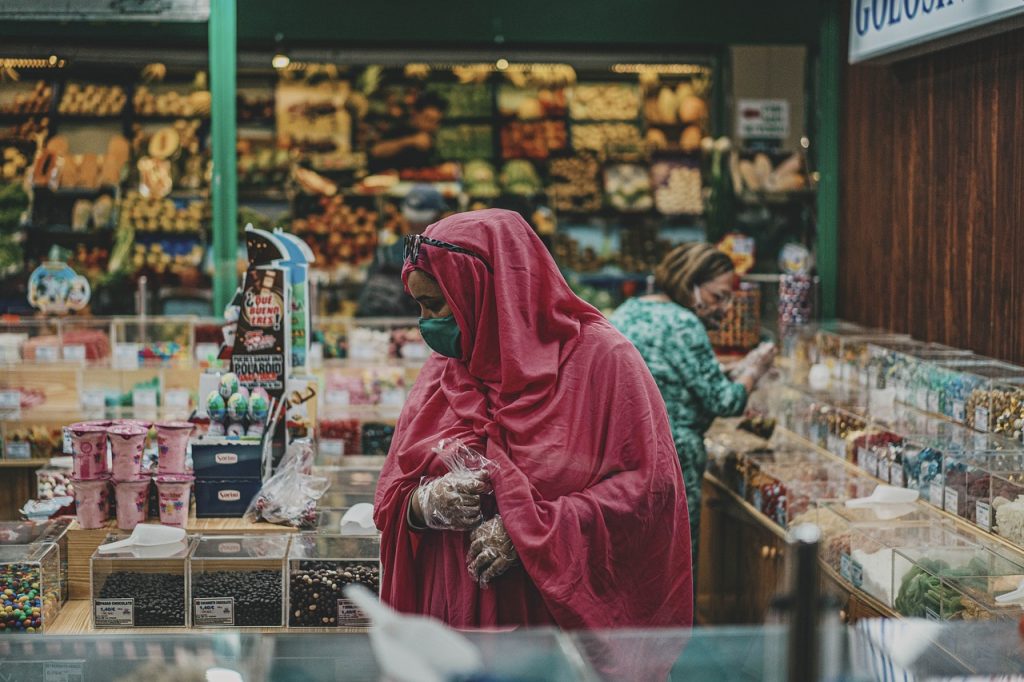 Pasar Konsumen: Pengertian, Ciri, Jenis, dan Bedanya dengan Pasar Bisnis